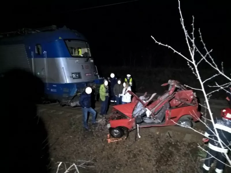 A helyszínre érkező váci rendőr – tragikus módon – pont az idős házaspár unokája volt, így őt a kollégái azonnal haza is vitték, mert személyes érintettsége miatt nem vehetett részt a helyszínelésben.