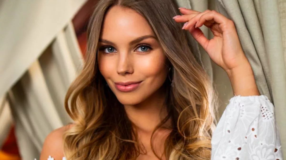 Miss World 2019: meglepte a magyar szépségkirálynőt, ki lett a szobatársa! - Fotók