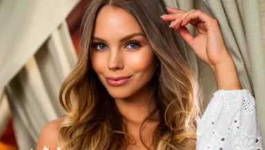 Miss World 2019: meglepte a magyar szépségkirálynőt, ki lett a szobatársa! - Fotók