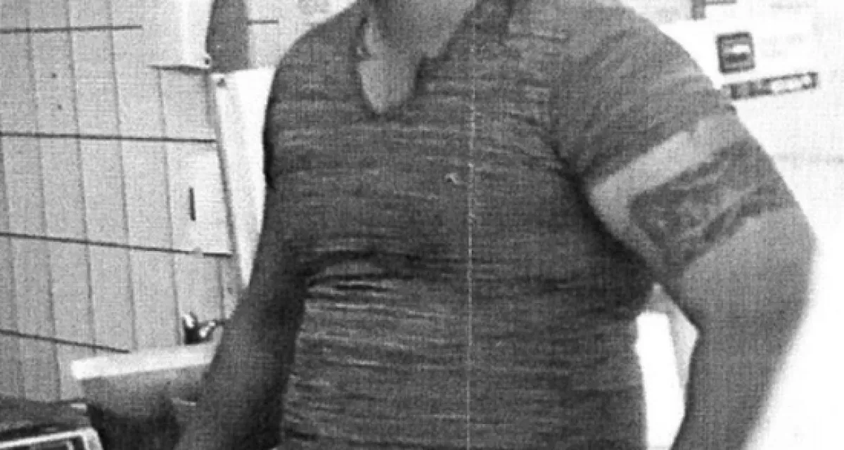 Ezt a férfit keresi mindenki! Csak bement egy büfébe, aztán...