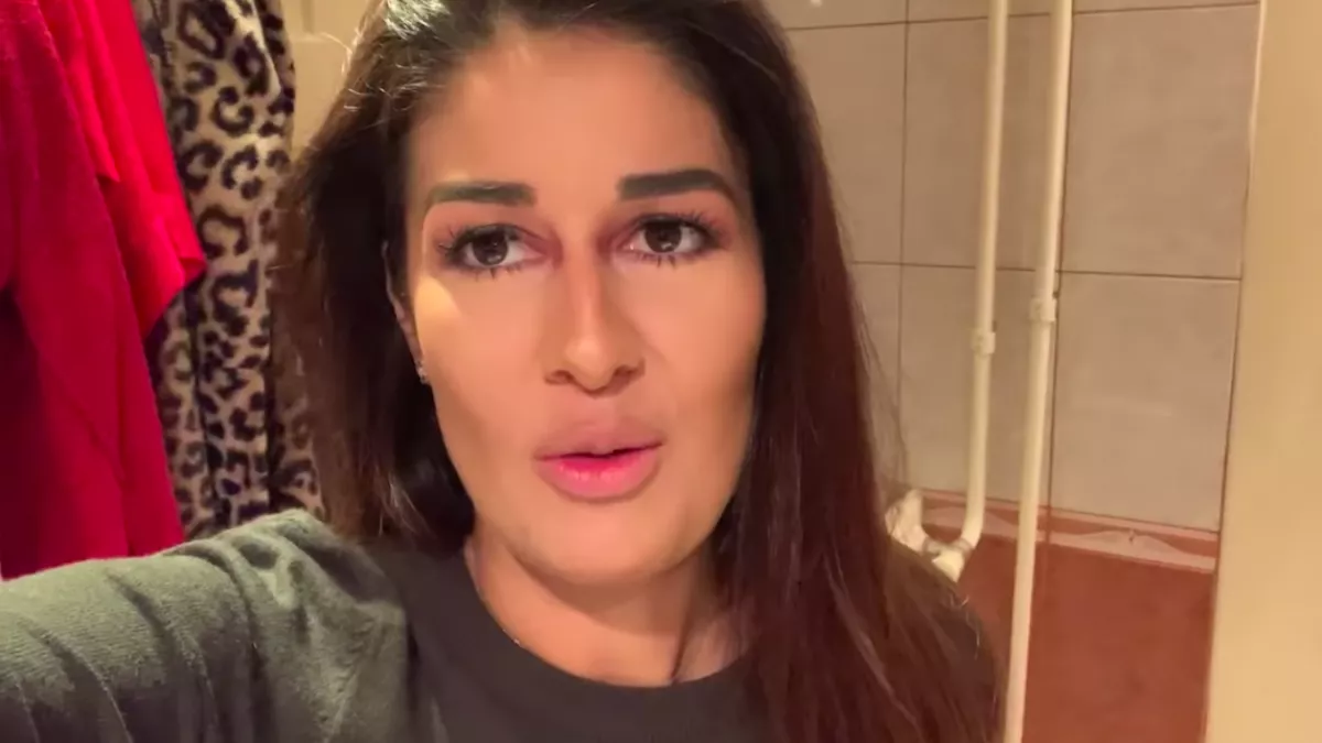 6 napra utazott el a párja - Singh Viki lapos hassal várta haza! - Fotók