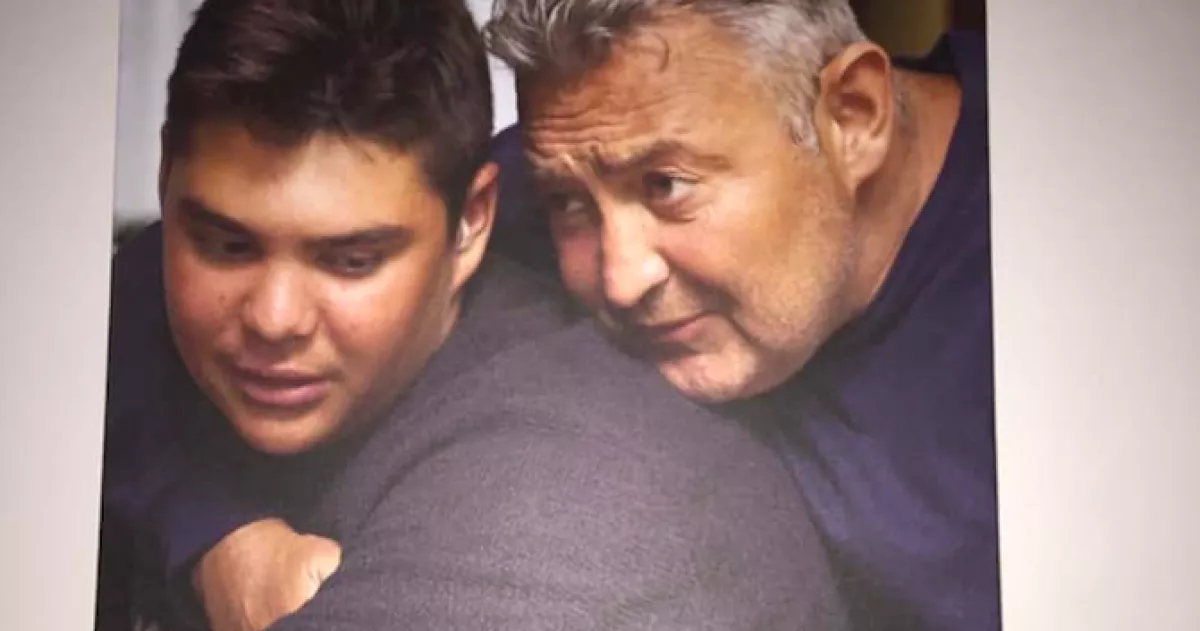 Éjfélkor találkoztak volna szombaton! Így búcsúzik fia Gesztesi Károlytól!