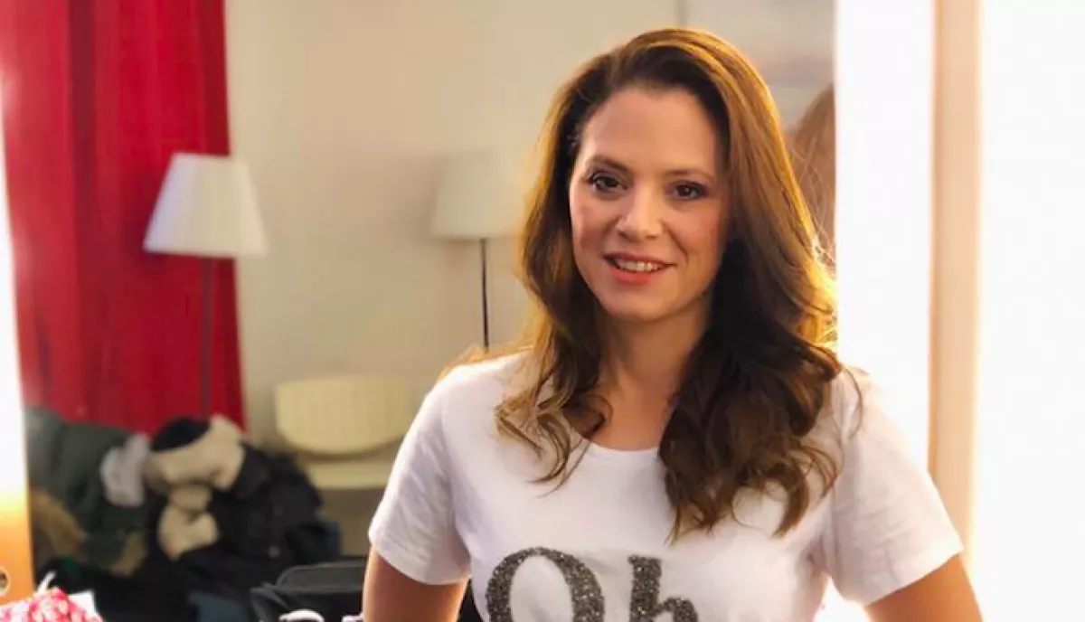 Az interneten terjedő csalásra figyelmeztet Szinetár Dóra!