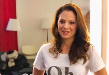 Az interneten terjedő csalásra figyelmeztet Szinetár Dóra!