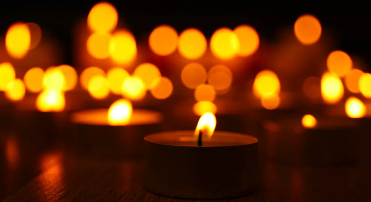 Csak egy szelfit akart a 21 éves influenszer - belehalt! - Fotók