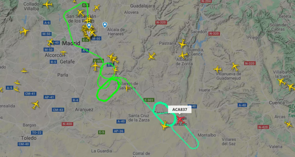 ÉLŐ VIDEÓ! Kényszerleszállásra készül egy utassszállító - nincs futóműve! - ÉLŐ VIDEÓ