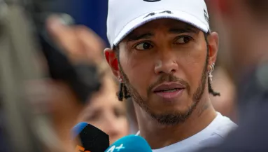 16 milliárdért árulja Lewis Hamilton ezt a new yorki penthouse-lakását! - Fotók