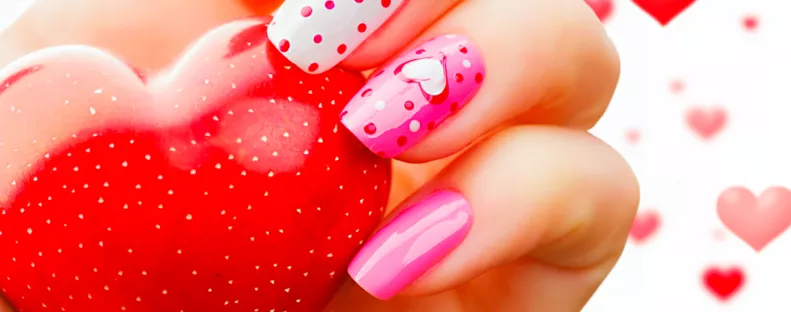 Jó páran kiakadtak! Íme a Valentin-napi körömtrendek! - Fotók