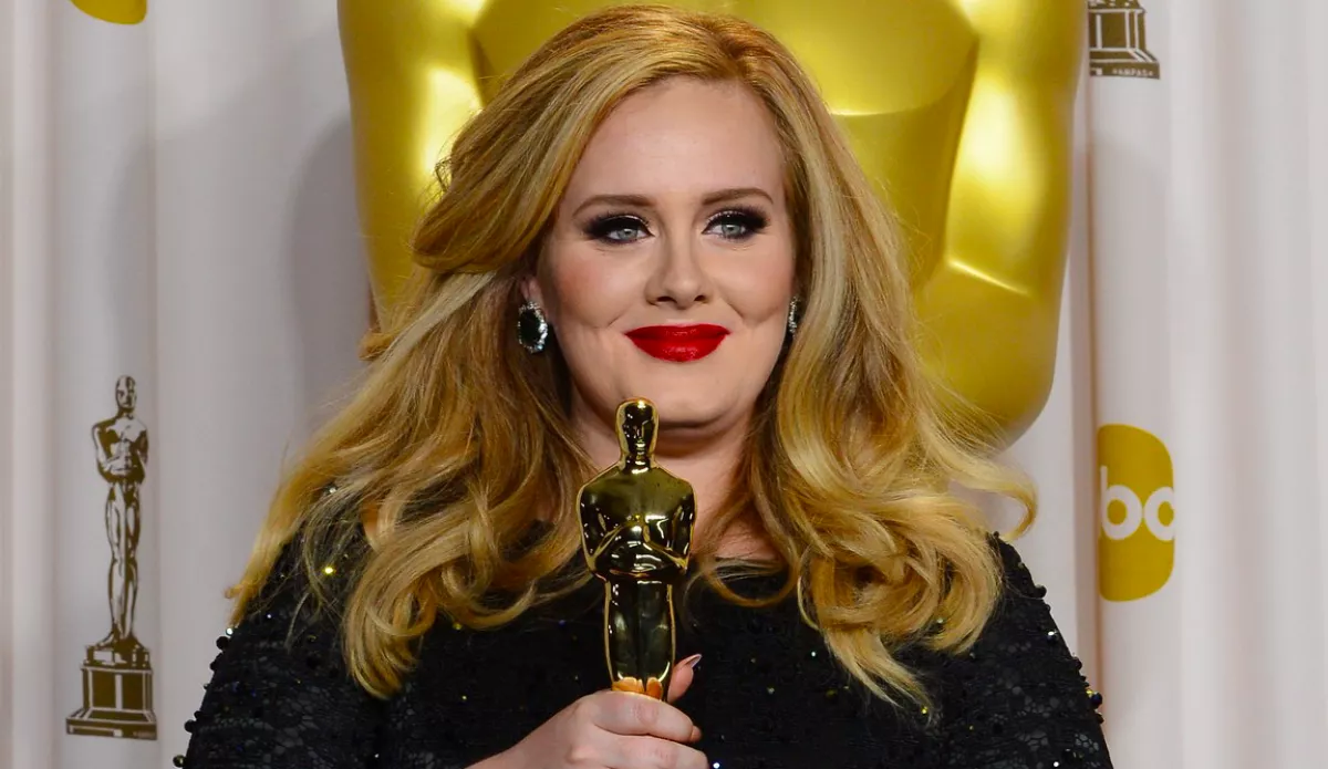 Friss képek érkeztek! Drámaian lefogyott Adele - fotók