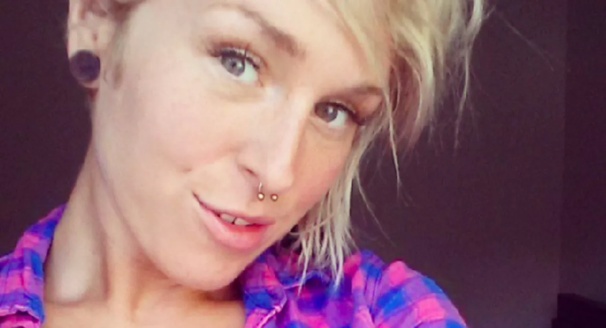 Felmondott ez a gyönyörű nő, hogy szörnnyé operálhassák! Kész - Fotók