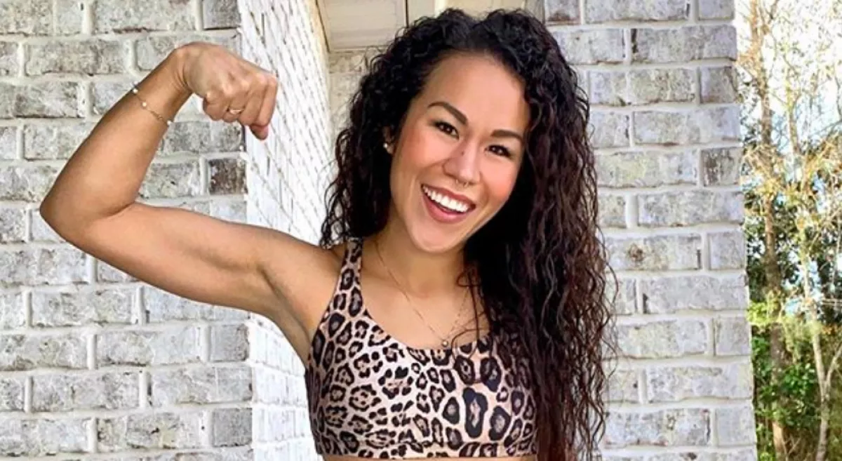 Műmellei miatt estek neki az anyukának - így néz ki most! - Fotók