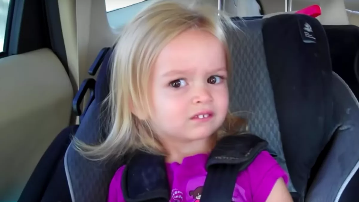 Így néz ki most a mémmé lett morcos kislány! Felismernéd? - Fotók