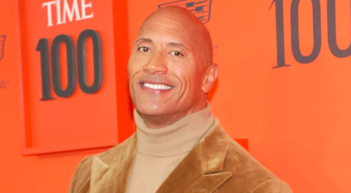 Láttad már Dwayne Johnson 18 éves lányát? Édesapja klónja - Fotók