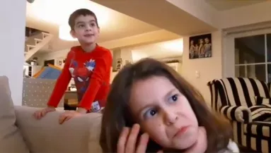Nicsak, ki vagyok: így reagáltak Ördög Nóri gyerekei, amikor kibújt a jelmezből - Videó