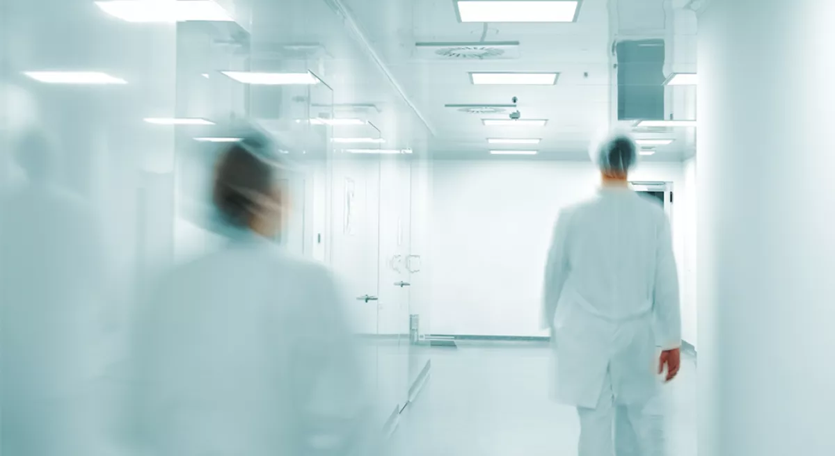 Súlyos szívműtéten esett át a 38 éves magyar sztár!