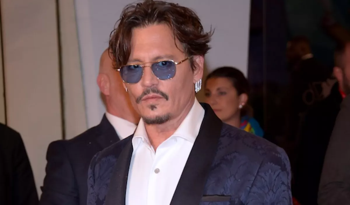 Láttál már ilyet? Aprópénzért vált meg a farmjától Johnny Depp - Fotók