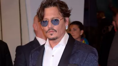 Láttál már ilyet? Aprópénzért vált meg a farmjától Johnny Depp - Fotók