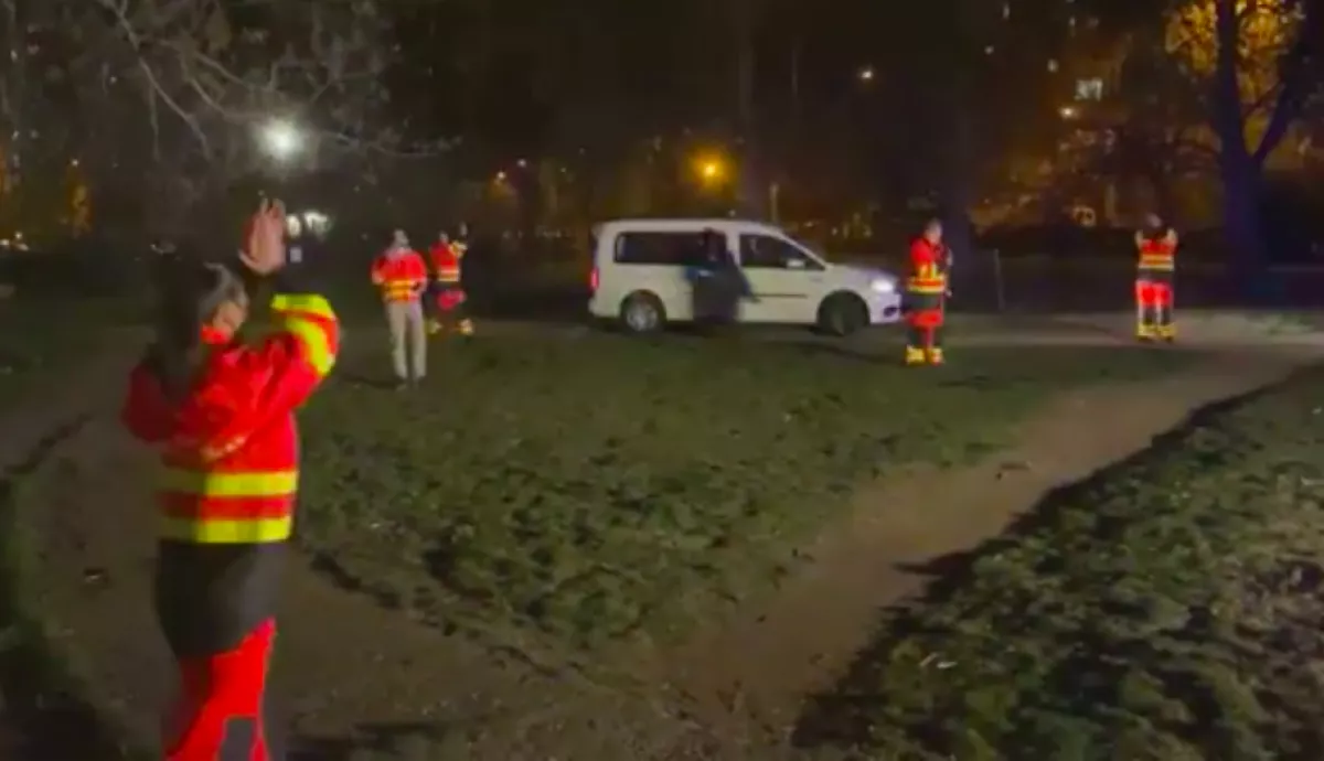 Tánccal köszönték meg a tapsot a mentősök, másfél millió néző fél nap alatt! - Videó