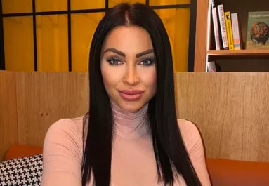 Mindenki elájul Voksán Virág első anya-lánya fotójától! - Fotók