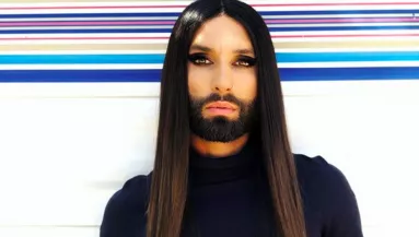 Bréking! Őrizetbe vették Conchita Wurst-ot! Kiderült, miért - Fotók