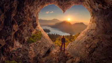 Régóta titkolta, lebuktak: ez a sármőr a szexi színésznő szerelme! - Fotók