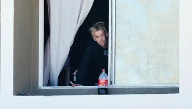 Terhes barátnője kidobta Aaron Cartert, mert megcsalta - Rögtön felszedte ezt a modellt - Fotók