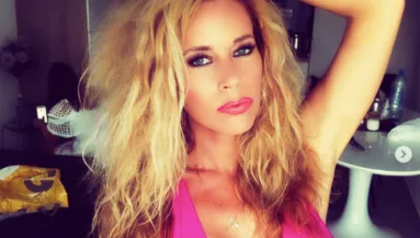 Ikertornyok! Baukó Éva tesója mintha ő maga lenne! - Fotók