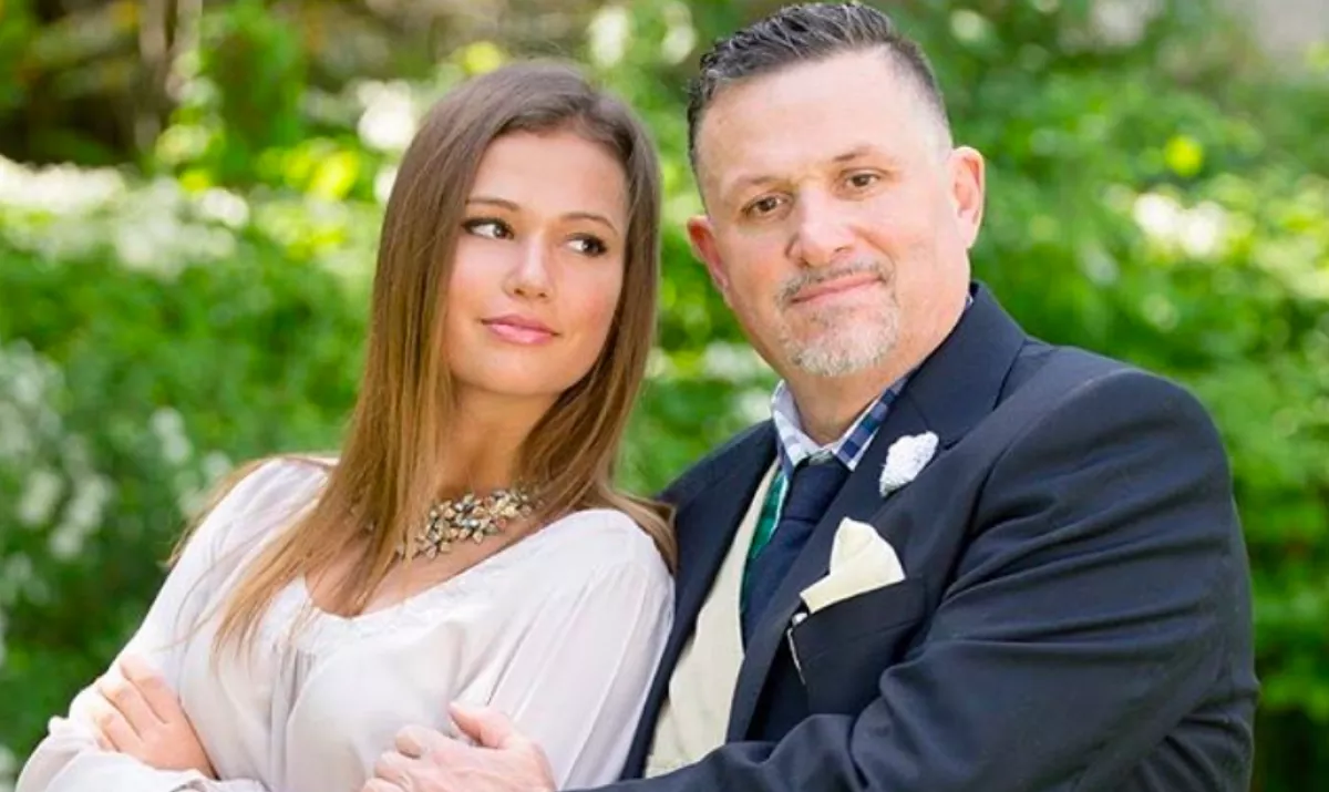 Ámul világ! Bikinis bombázó lett Lajcsi lányából! - Fotók