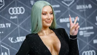 Leleplezte az ügynökség! Így néz ki Iggy Azalea smink és retus nélkül! - Fotók