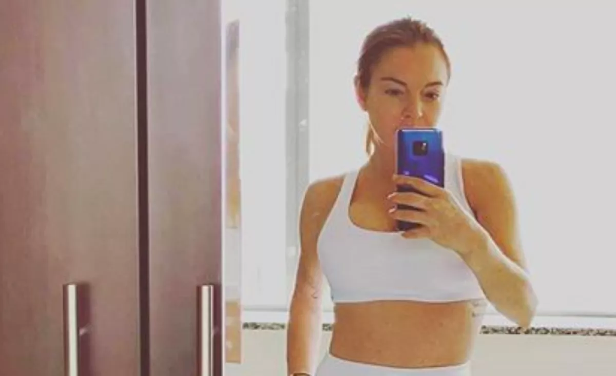 Kommentcunamit indított Lindsay Lohan térde! Nem hiszed, mire hasonlít - Fotó