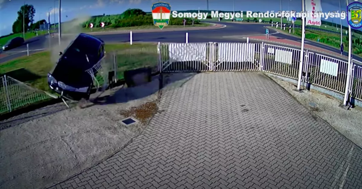 Döbbenetes videó: átrepült a körforgalmon az ittas autós Nagyatádon!