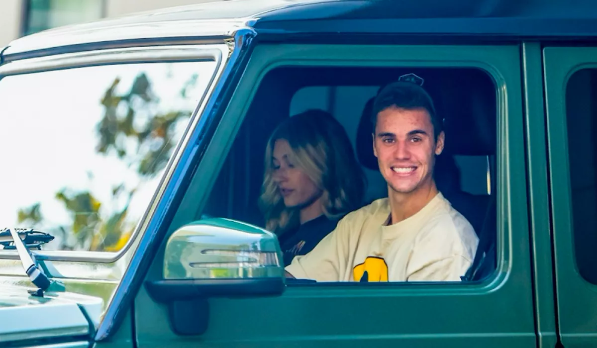 Justin Bieber 800 millióért vette ezt a kerekeken guruló luxusvillát! - Fotók