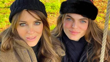 HIHETETLEN KÉPEK: Tudod ki Liz Hurley klónja? A 18 éves fia