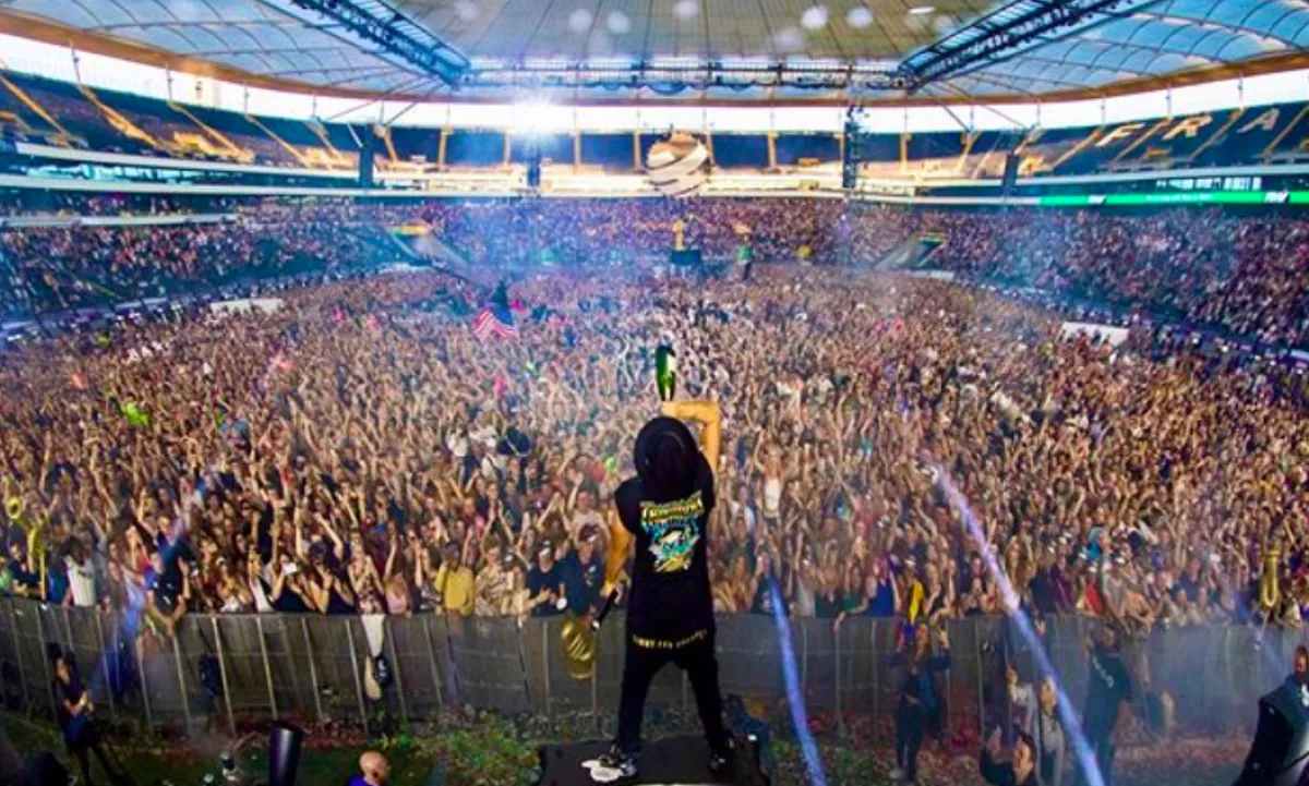 "Ki kér meghívót az esküvőnkre?" - Magyar lányt vesz el a világsztár! - FOTÓK