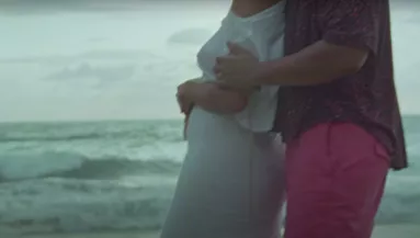 Videóklipből derült ki: harmadik gyermekét várja a sztárpár! - Mutatjuk