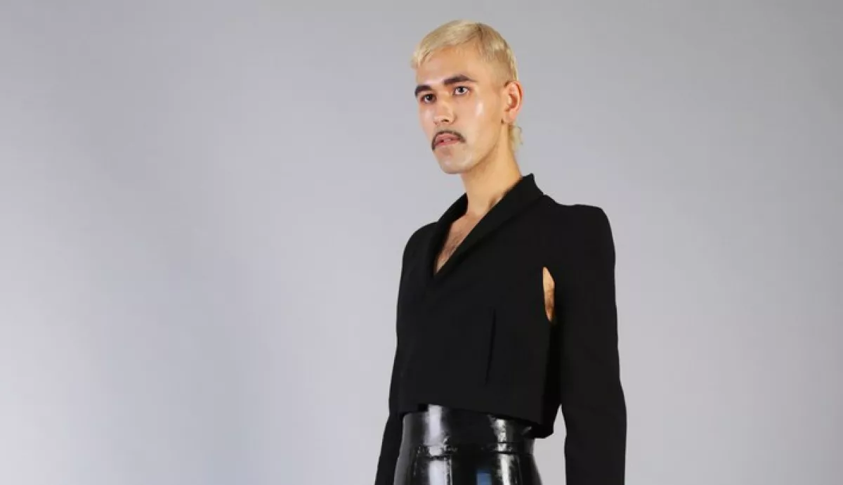 Megőrülsz az új nadrágtrendtől - 570 ezer darabja! - Fotók