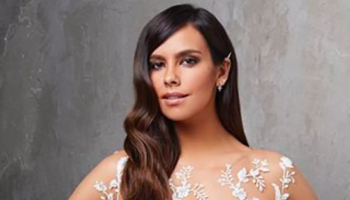 Még mindig ez a világ legbizarabb menyasszonyi ruhája! - Fotók