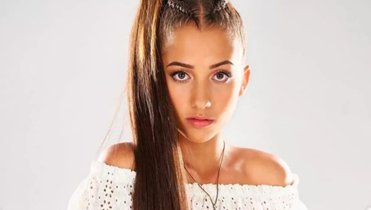 Schobert Lara műsorvezető lesz - Czura Karinával találkozni lehet!