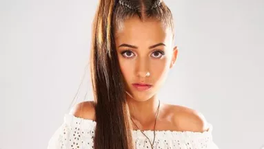 Schobert Lara műsorvezető lesz - Czura Karinával találkozni lehet!