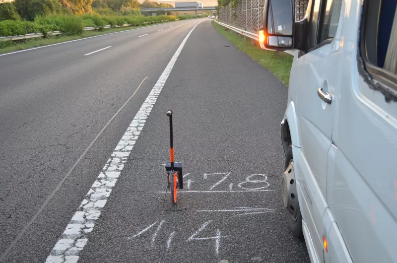 A balesetben hatan sérültek meg.