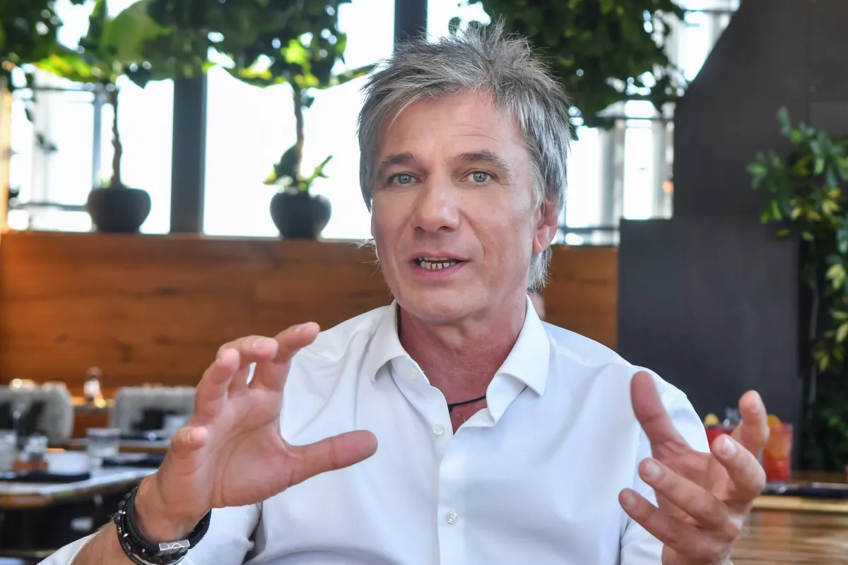 Tragikus hírt közölt: gyászol Bochkor Gábor!