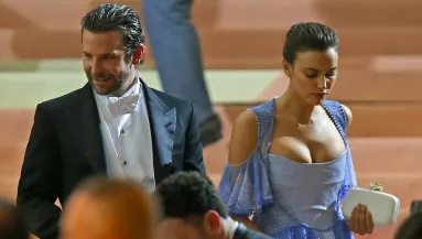 Hírességgel bukott le Bradley Cooper exe - Irina Shayk-ékről fotók is készültek!
