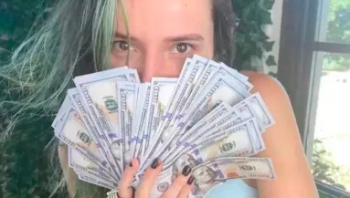 Százmilliókkal húzta le a rajongóit Bella Throne - így verte át őket! - Fotók