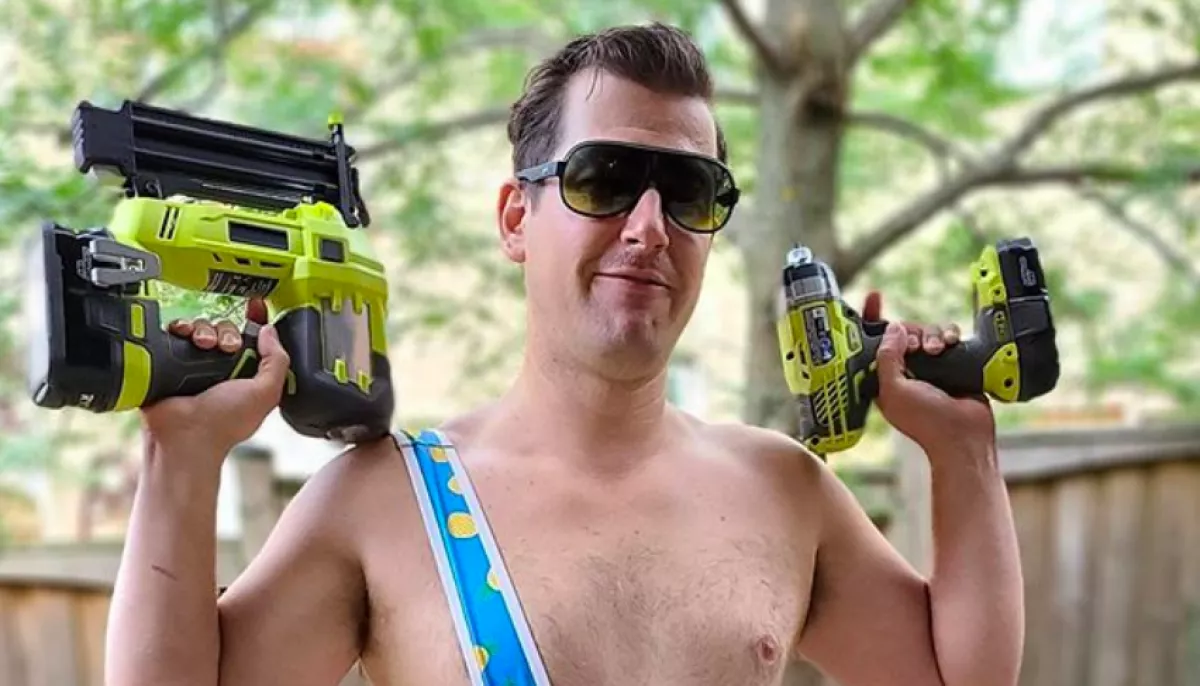 Brokini! Ez az idei év férfi fürdőruhatrendje! - Fotók