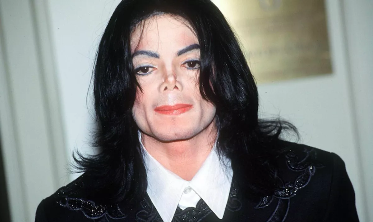 HÁTBORZONGATÓ: nyilvánosságra hozták Michael Jackson boncolási jegyzőkönyvét! - Fotók