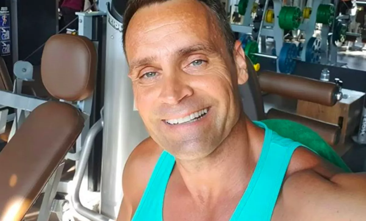 FitBalance: Katus Attila gipszben tart órát – Videó