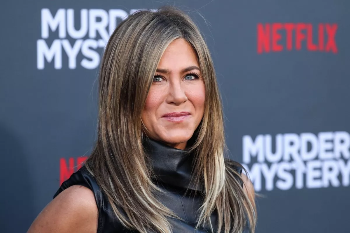 NETEN A KÉPEK: így nézett ki Jennifer Aniston a plasztikai műtétjei előtt - Fotók