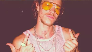 LESIFOTÓK: Naya Rivera húga már kézenfogva jár az elhunyt színésznő exével!