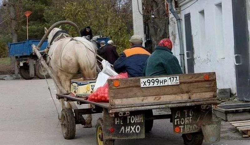 A rendszám rendben, lóerők száma egy. A hétvégi nagybevásárlásnak semmi akadálya.