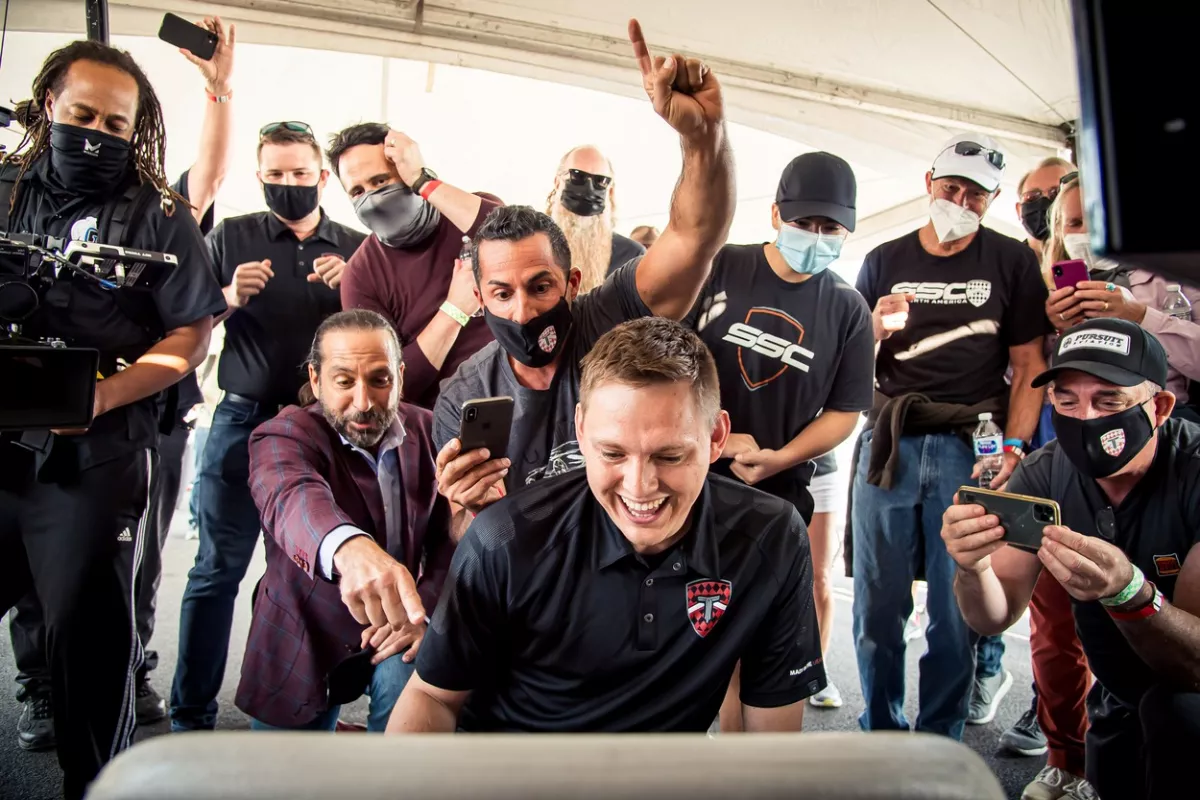 VIDEÓ: így néz ki, ha 500 kilométeres sebességgel száguldassz a kocsiddal!